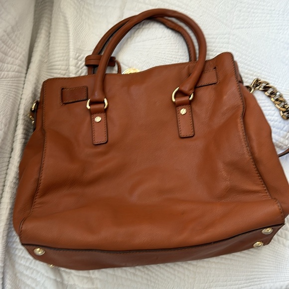 MICHAEL KORS Hamilton Saffiano Leather Handbag with GoldRock - Picture 6 of 11